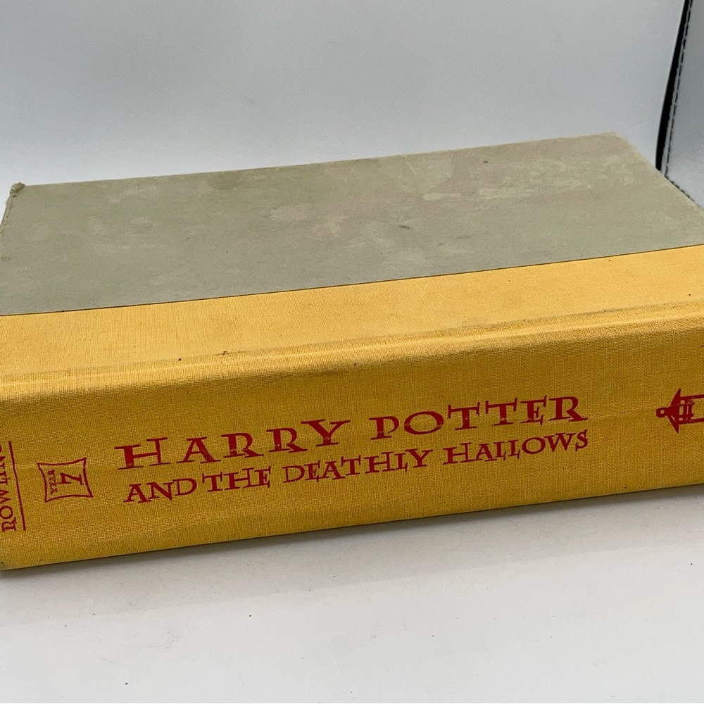 Harry Potter and the Deathly Hallows FIRST EDITION hardback book